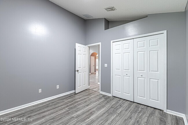 Building Photo - 2243 Trailwood Dr