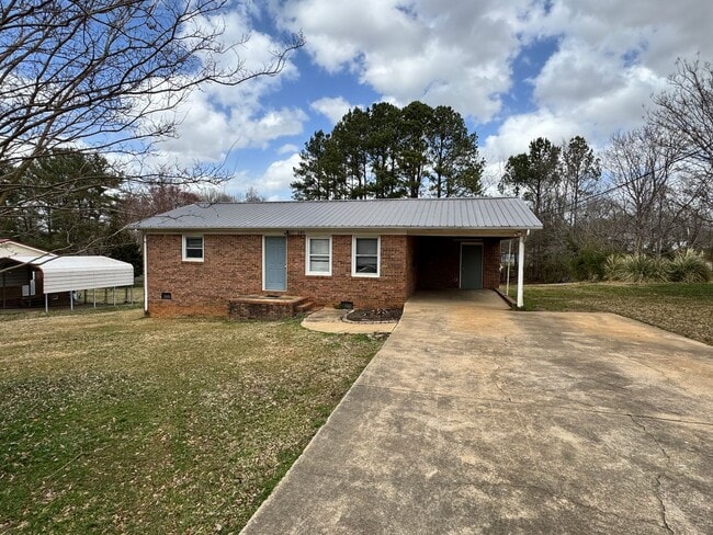 Primary Photo - Single Family House in Cleveland County, N...