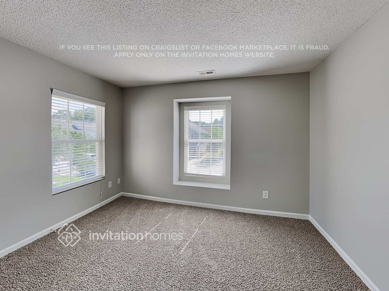 Building Photo - 1136 Tellis Dr