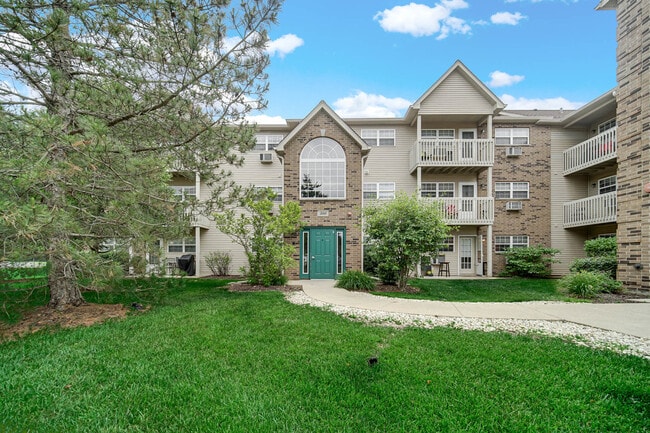 Building Photo - 300 Cunat Blvd