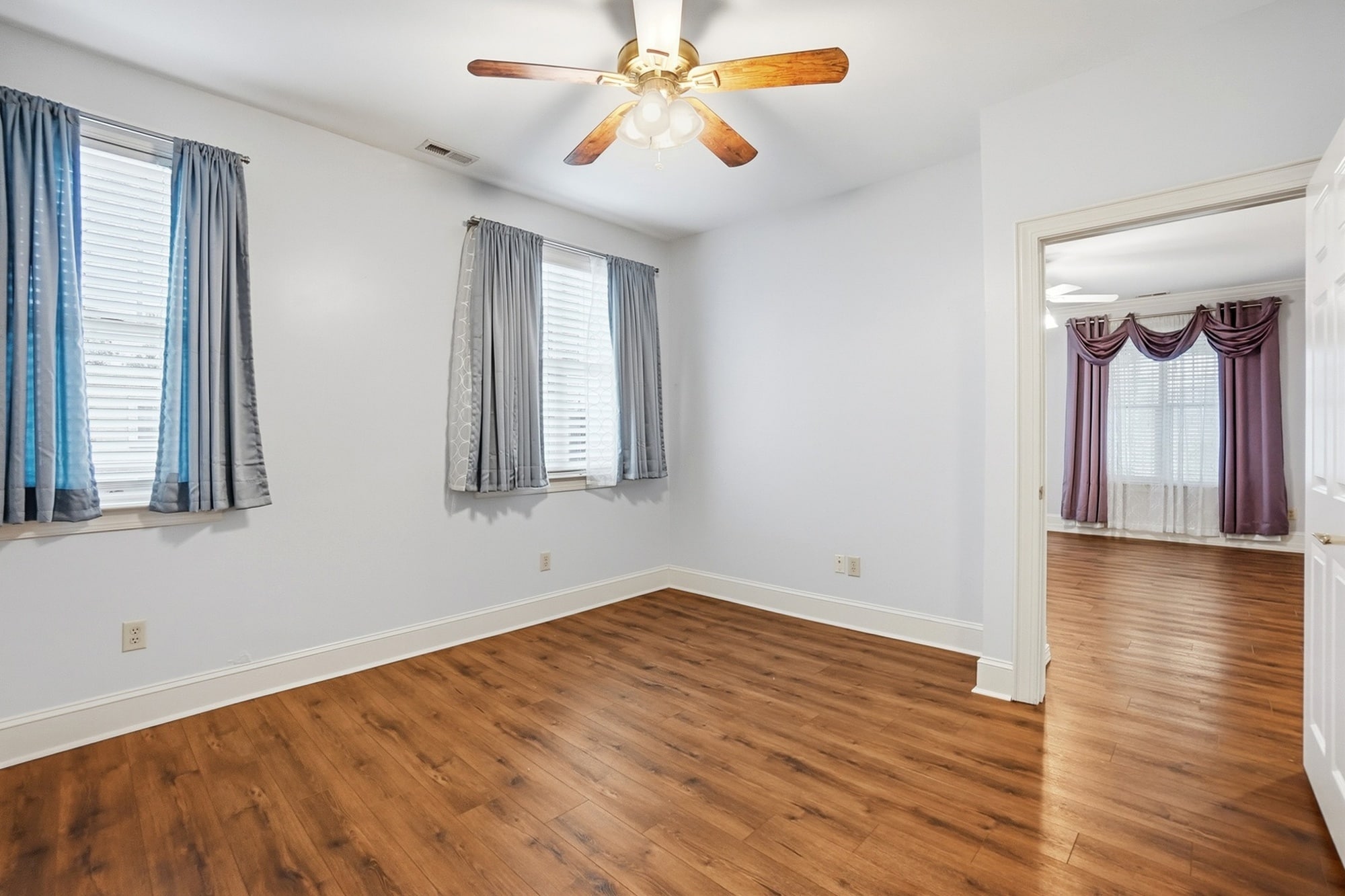 Building Photo - 1117 Park West Dr