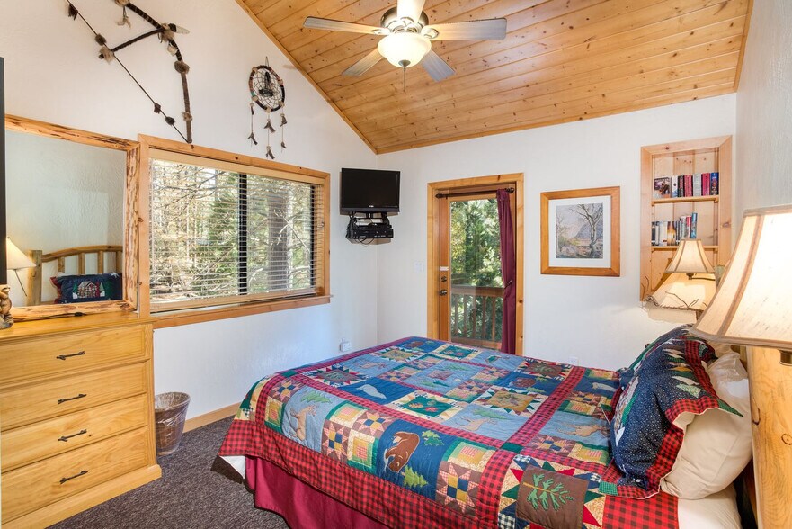Building Photo - 2580 Yosemite Pines Ln