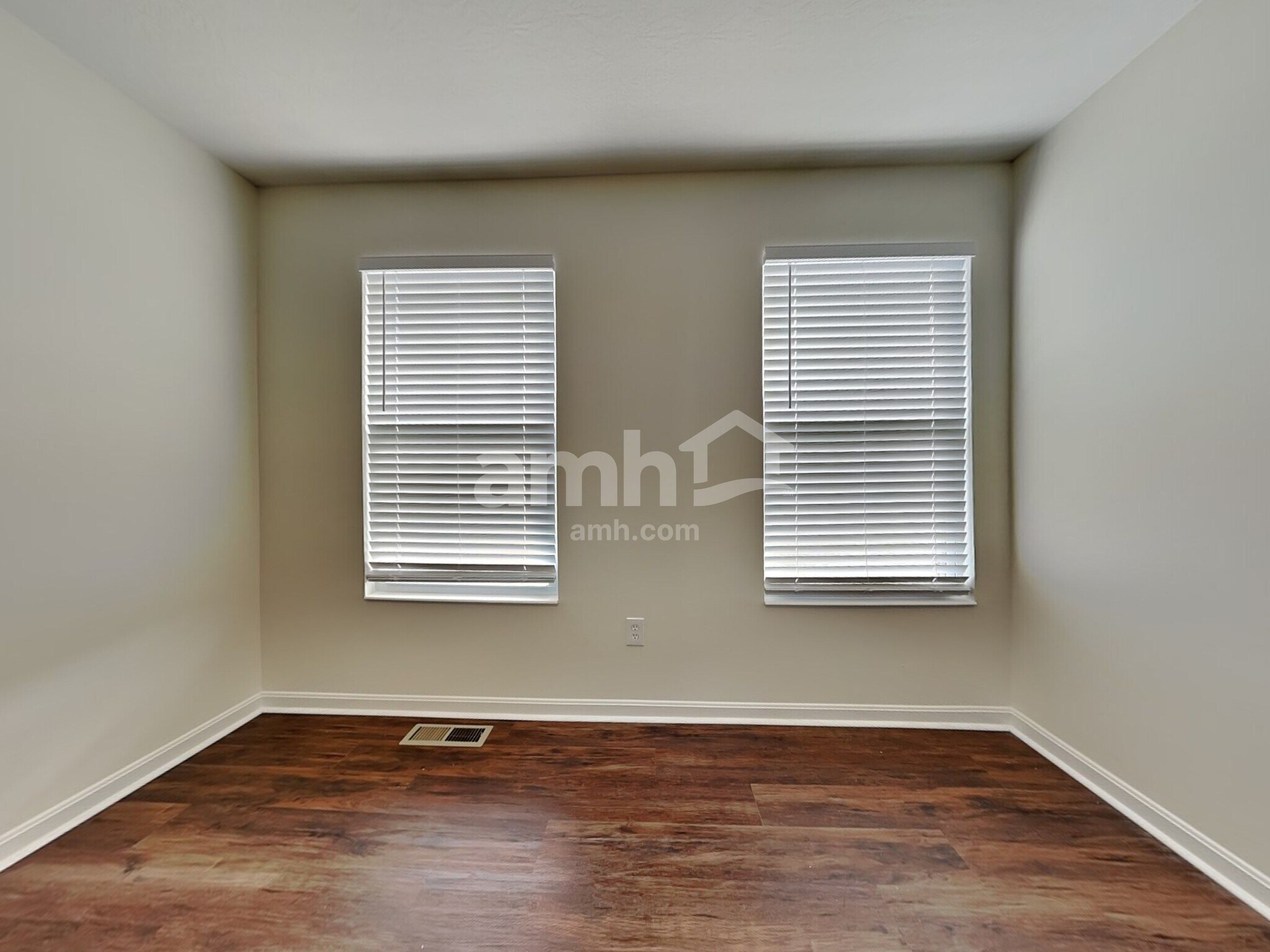 Building Photo - 5505 Windsor Ct