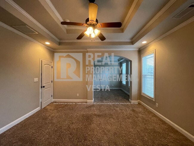 Building Photo - 904 Rainbow Springs Rd