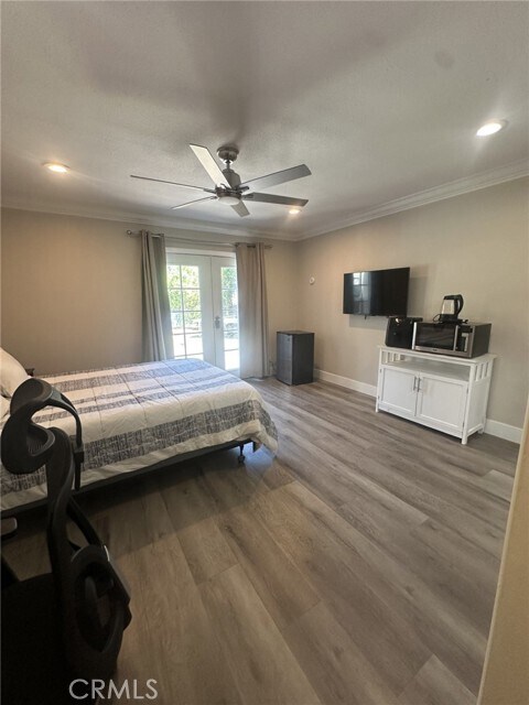 Building Photo - 1408 La Canada Dr
