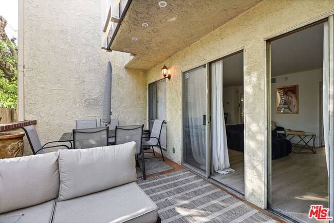 Building Photo - 5245 Coldwater Canyon Ave