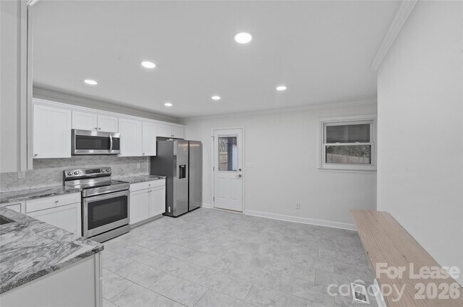 Building Photo - 4212 Hammett St