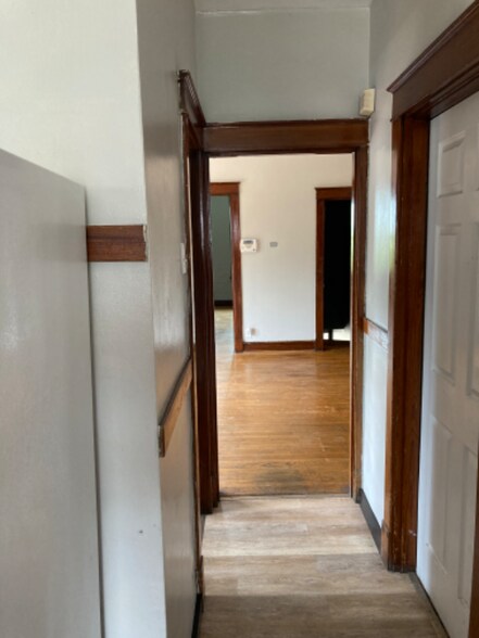 Building Photo - 4658-4658 Michigan Ave