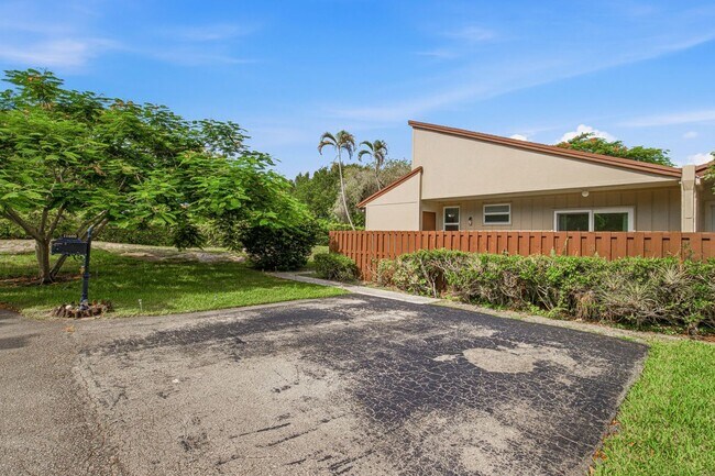 Building Photo - 11600 Timbers Way