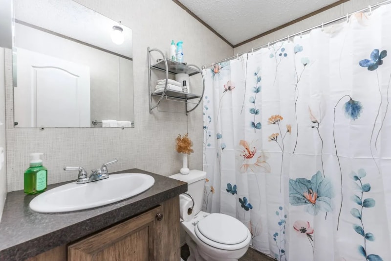 Building Photo - 1225 Holbert Cemetery Rd