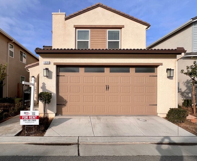 Primary Photo - $2,200 Alluvial & Fowler, 3 Beds - Chennau...