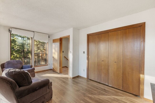 Building Photo - Beautiful Unit on Greenway for rent!