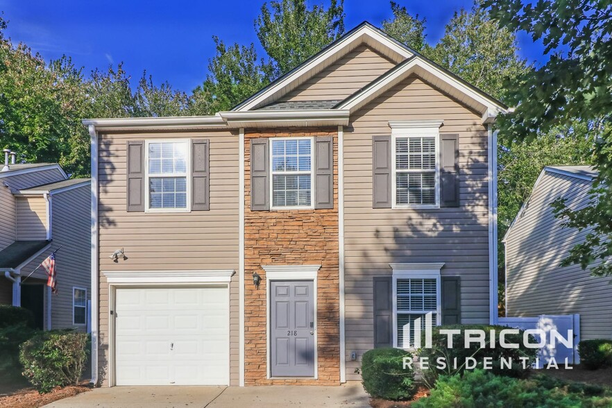 Primary Photo - 218 Osmanthus Way