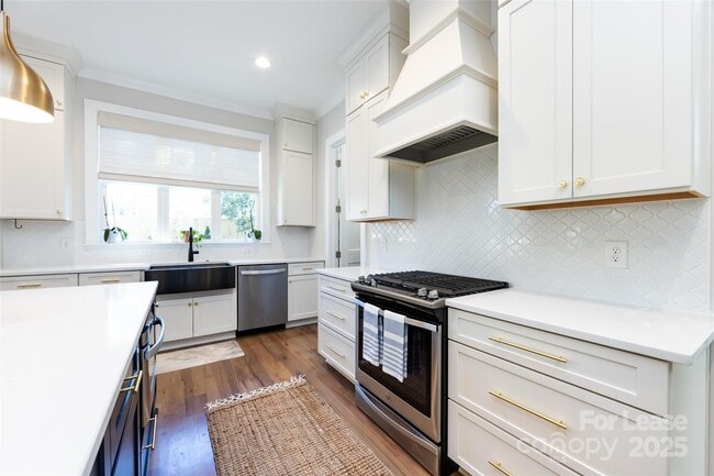 Building Photo - 1012 Rockway Dr