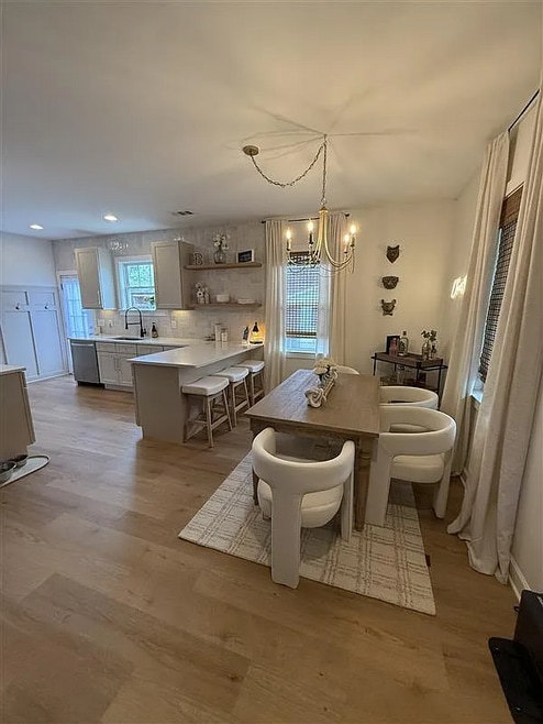 Building Photo - 711 32nd Ave N