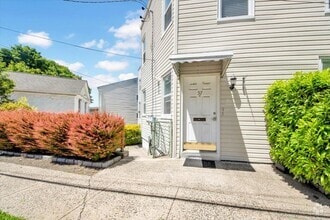 Building Photo - 57 Clarendon Ave