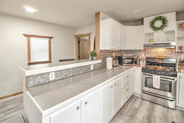 Building Photo - 179 Oak St