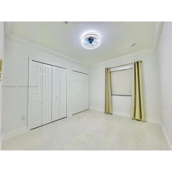 Building Photo - 3105 SW 143rd Ct