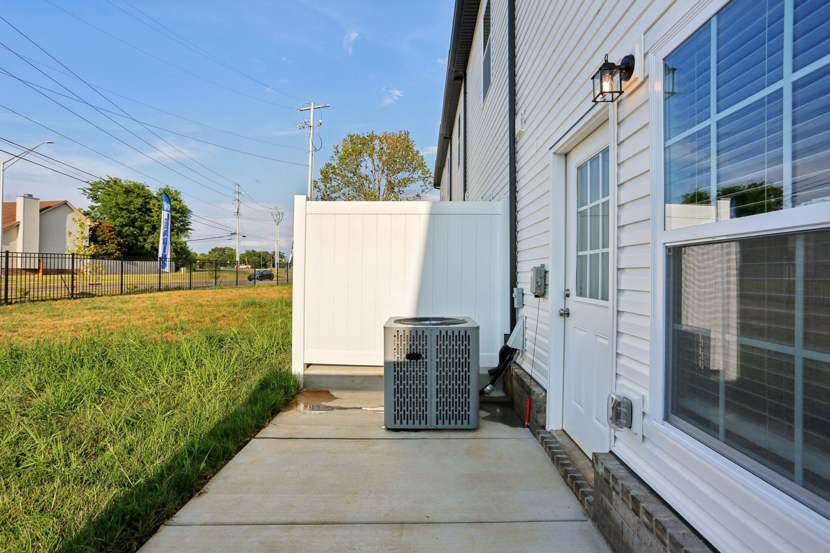 Building Photo - 2815 Trenton Rd