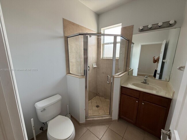 Building Photo - 9061 SW 169th Ct