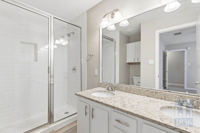 Building Photo - 1612 Sylvia Ln