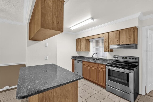 Building Photo - 1271 Woodman Way