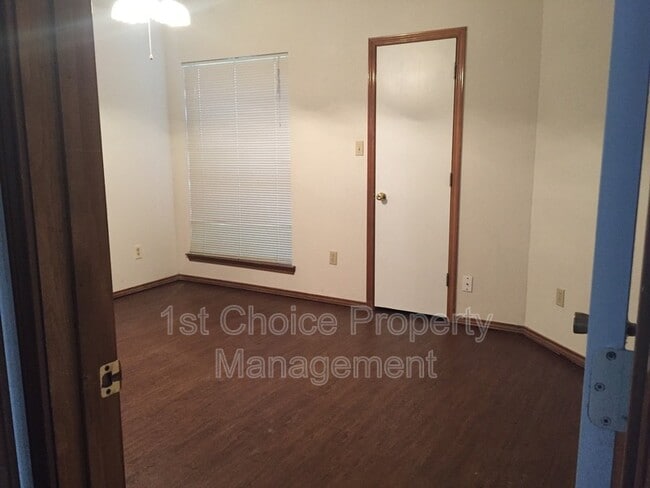 Building Photo - 7332 Blackthorn Dr