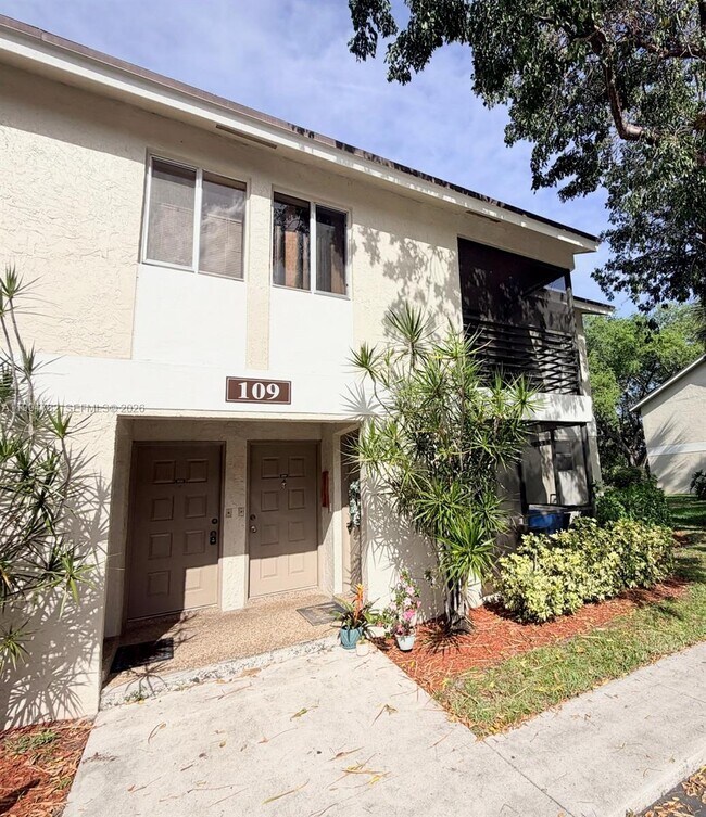 Building Photo - 109 Gardens Dr