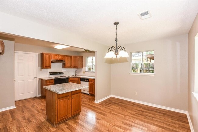 Building Photo - 21303 Slippery Creek Ln
