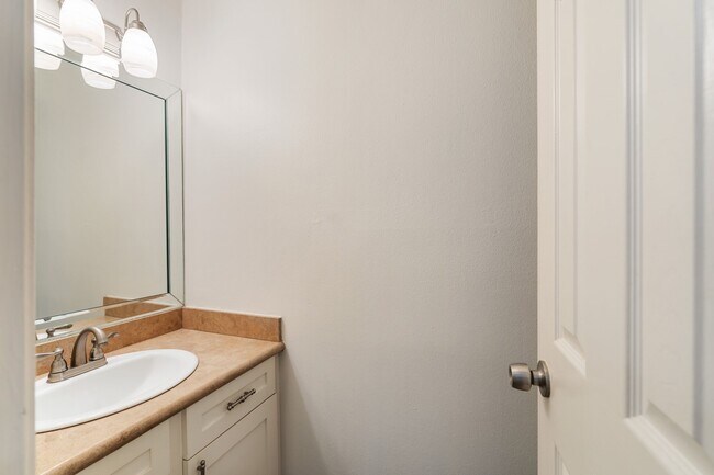 Building Photo - 13228 Trail Hollow Dr