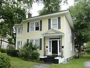 Building Photo - 441 E 49th St
