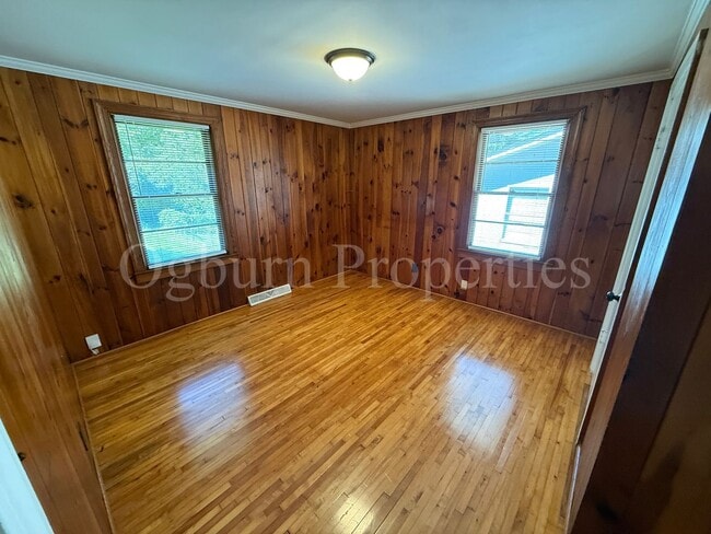 Building Photo - 731 Faircloth Ave