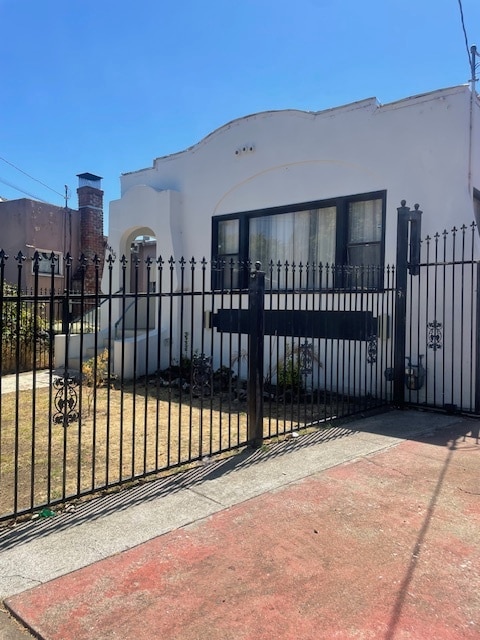 Primary Photo - 6415 Brann St