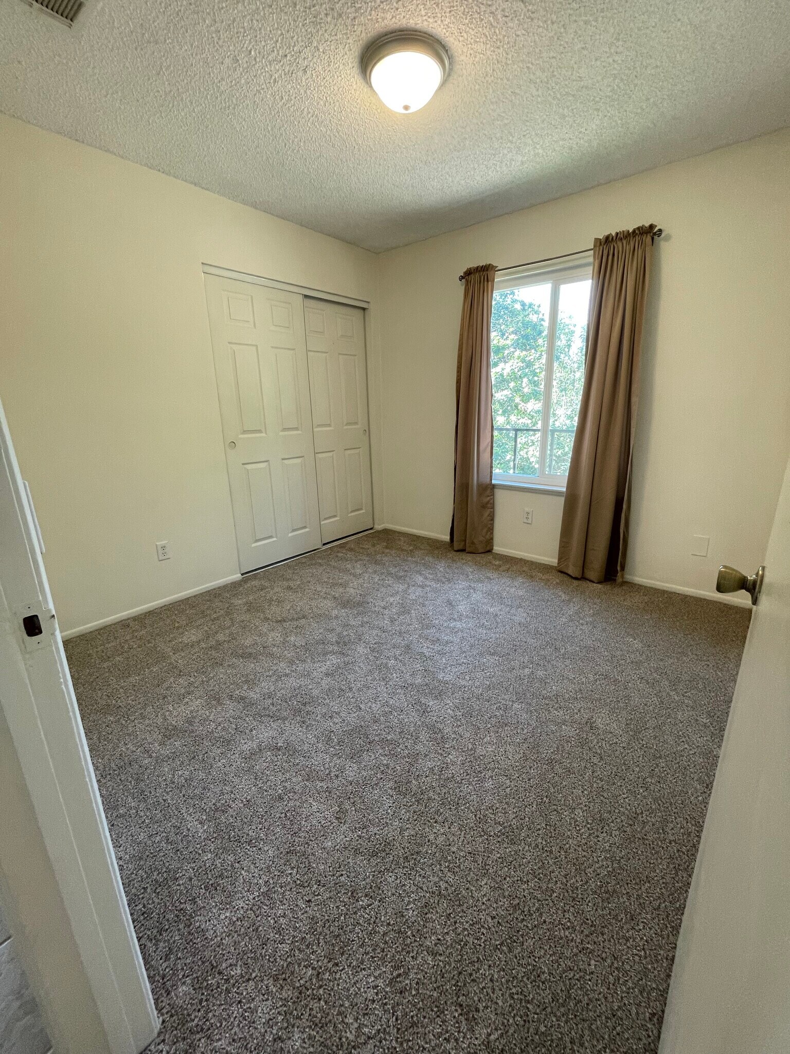 Bedroom #2 - 918 S Mountain Ave