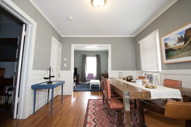 Building Photo - 416 Cantwell Ct