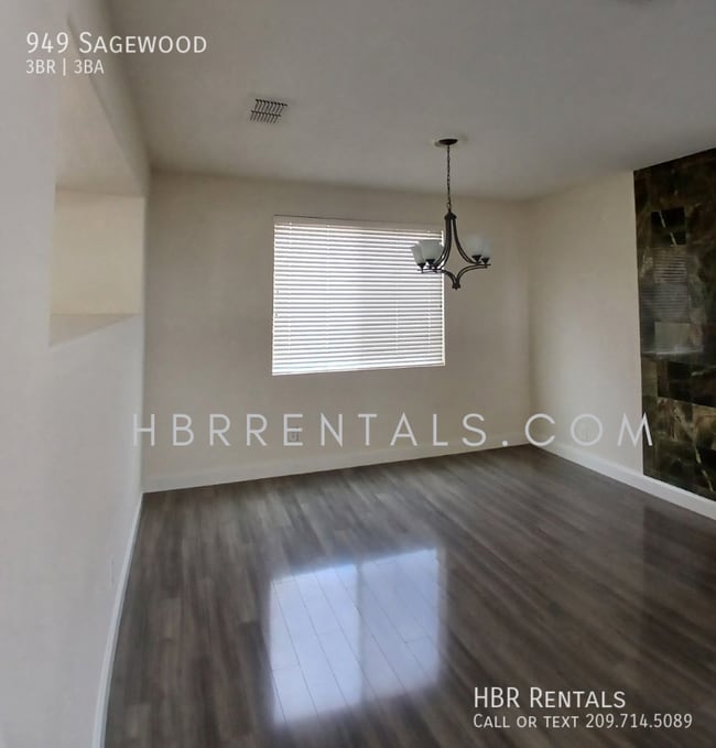 Building Photo - 949 Sagewood-