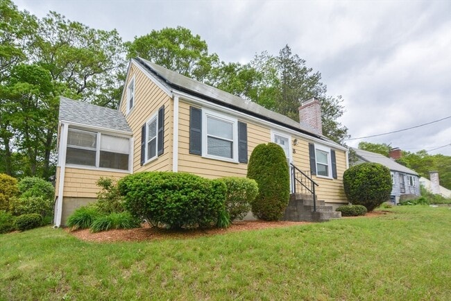 Building Photo - 8 Roberts Rd