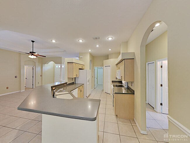 Building Photo - 1504 Canoe Drive Lutz FL