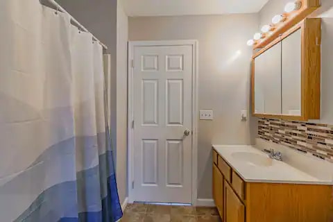 Building Photo - 1019 Cricket Ln