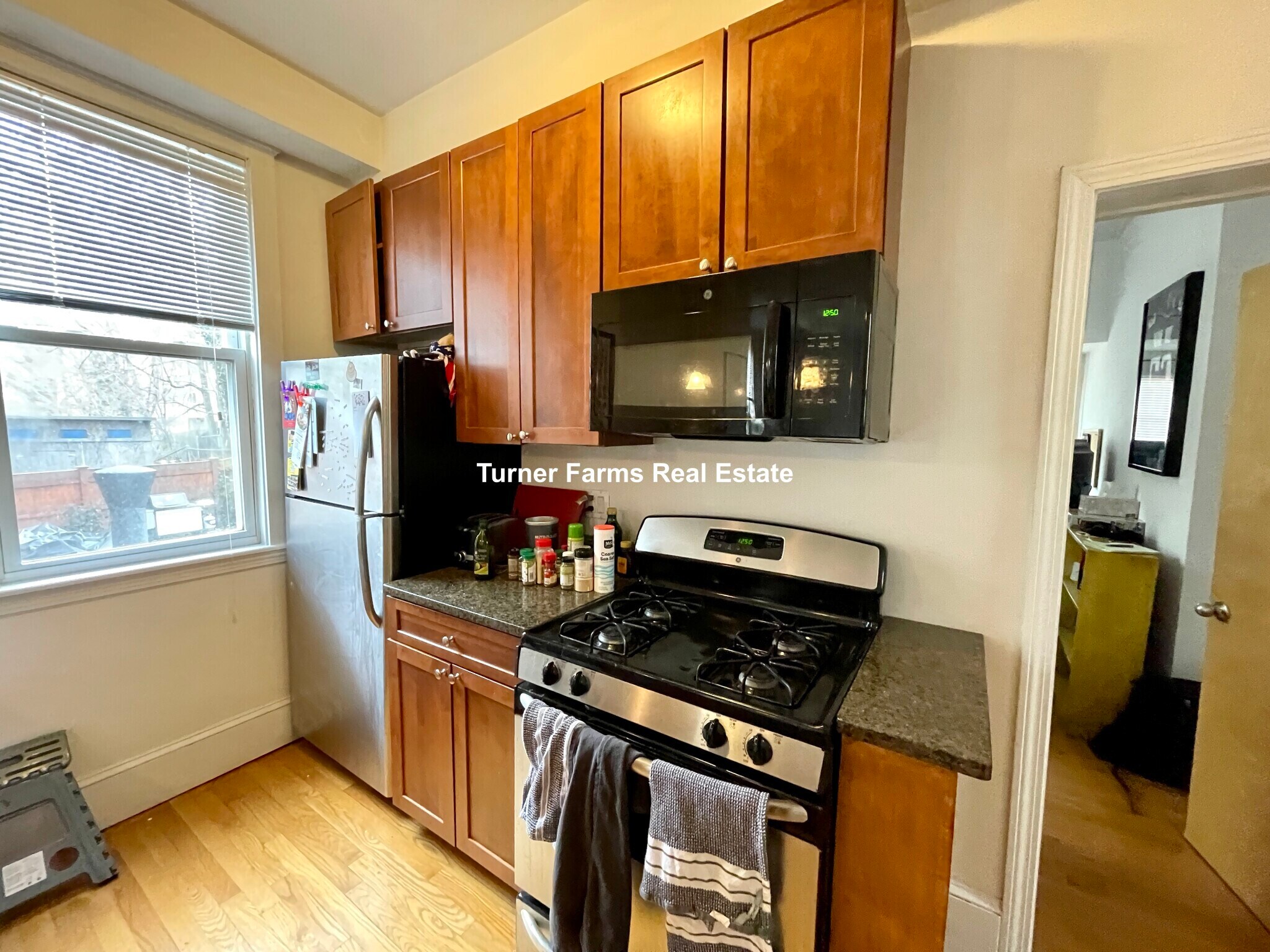 Building Photo - 38 Newton St