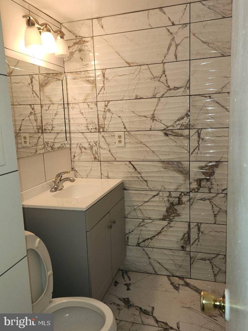 Building Photo - 15266 Lodge Terrace