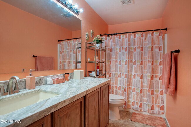 Building Photo - 3517 W Quail Track Dr
