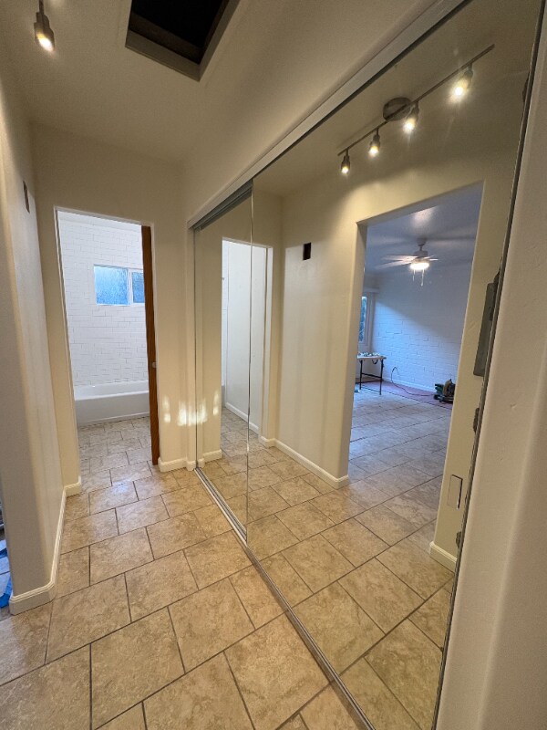 Building Photo - 931 Grand Ave