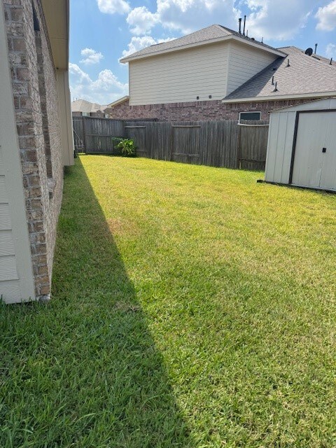 Building Photo - 32706 Oak Heights Ln