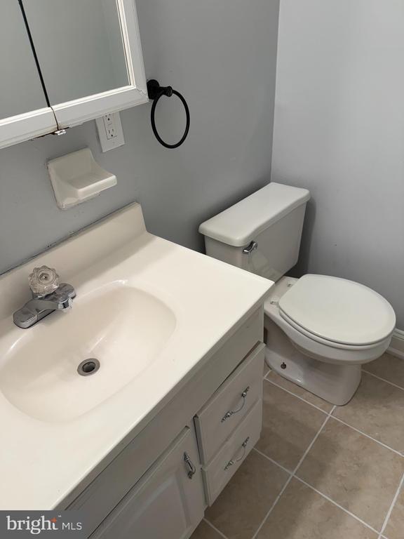 Building Photo - 1048 South St