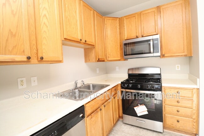 Building Photo - 5110 Neuse Commons Ln