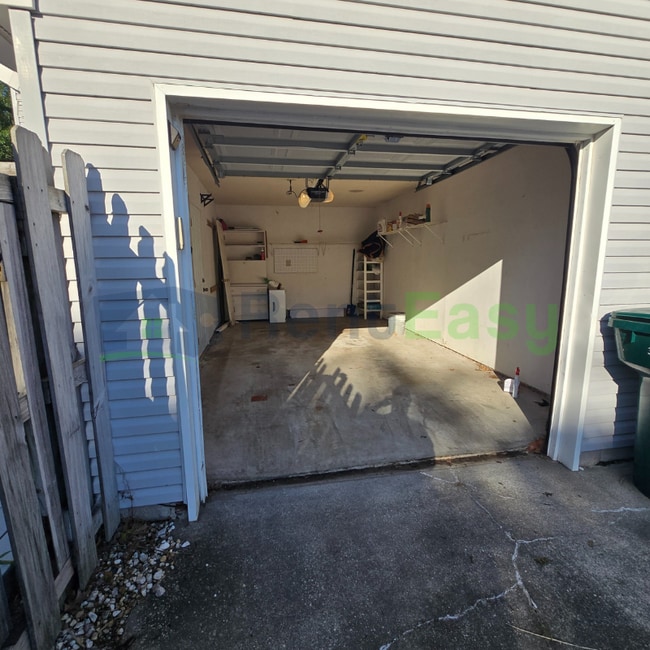 Building Photo - 2258 New Kent Ct