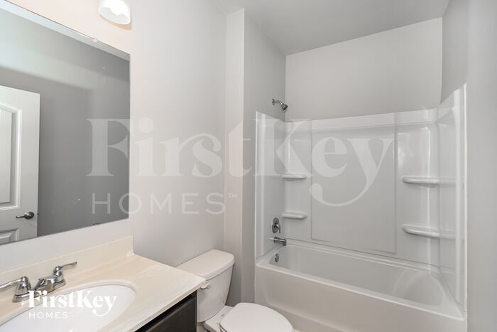 Building Photo - 1020 Creekhead Dr