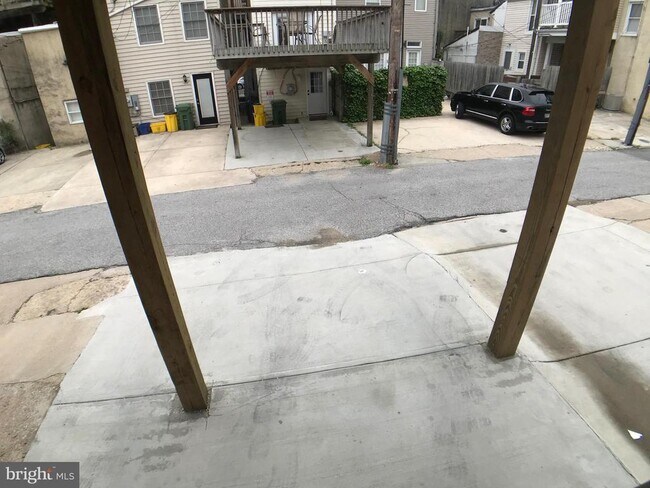 Building Photo - 1106 Battery Ave