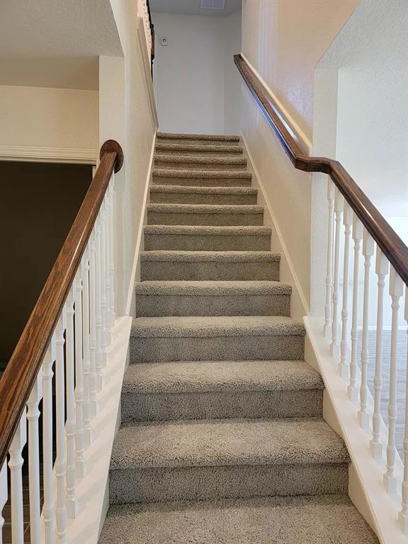 Building Photo - 18222 Valebluff Ln